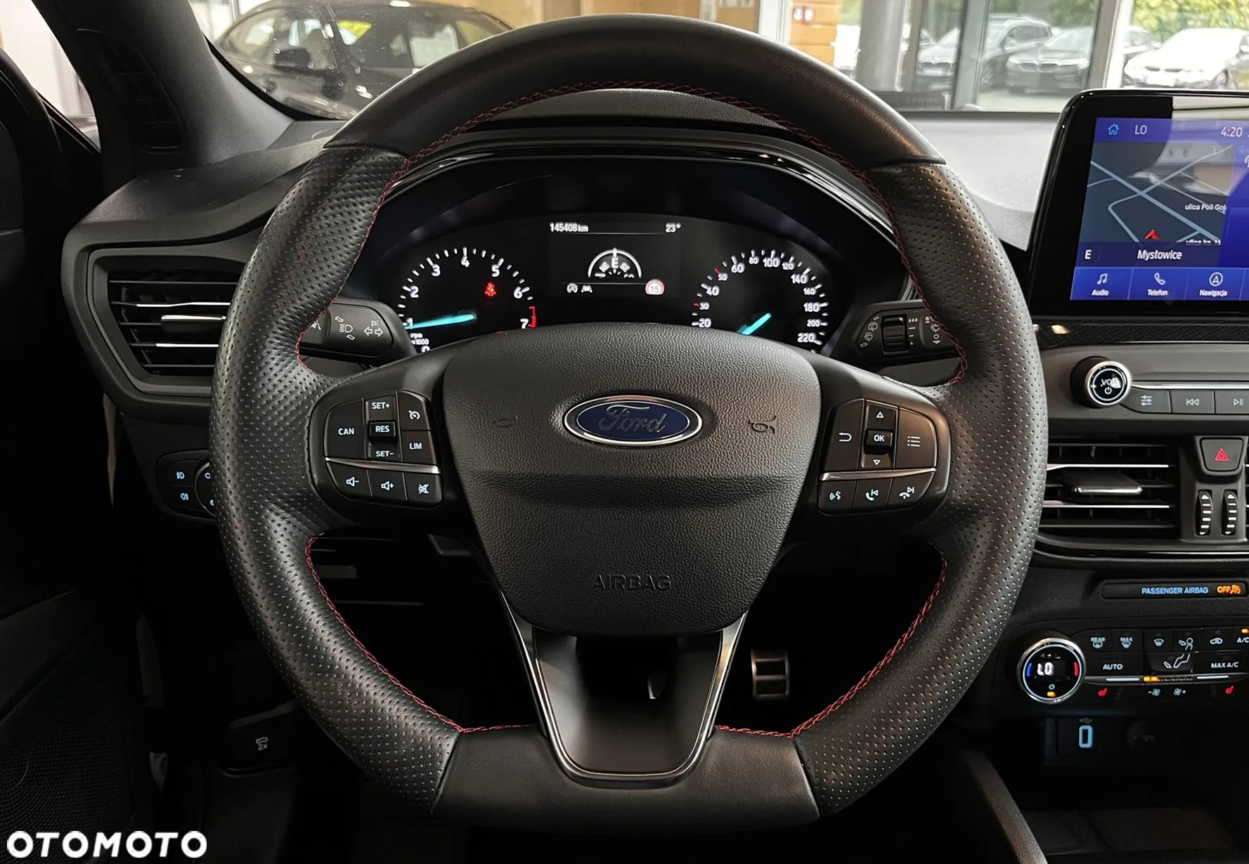 Ford Focus 1.0 EcoBoost Start-Stopp-System ST-LINE - 12