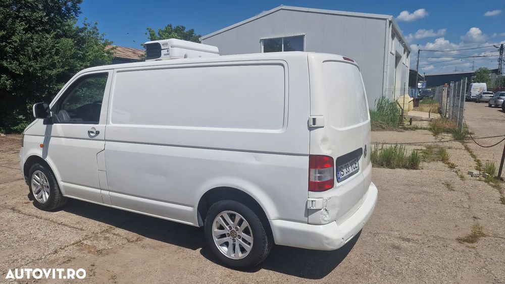 Volkswagen Transporter - 2