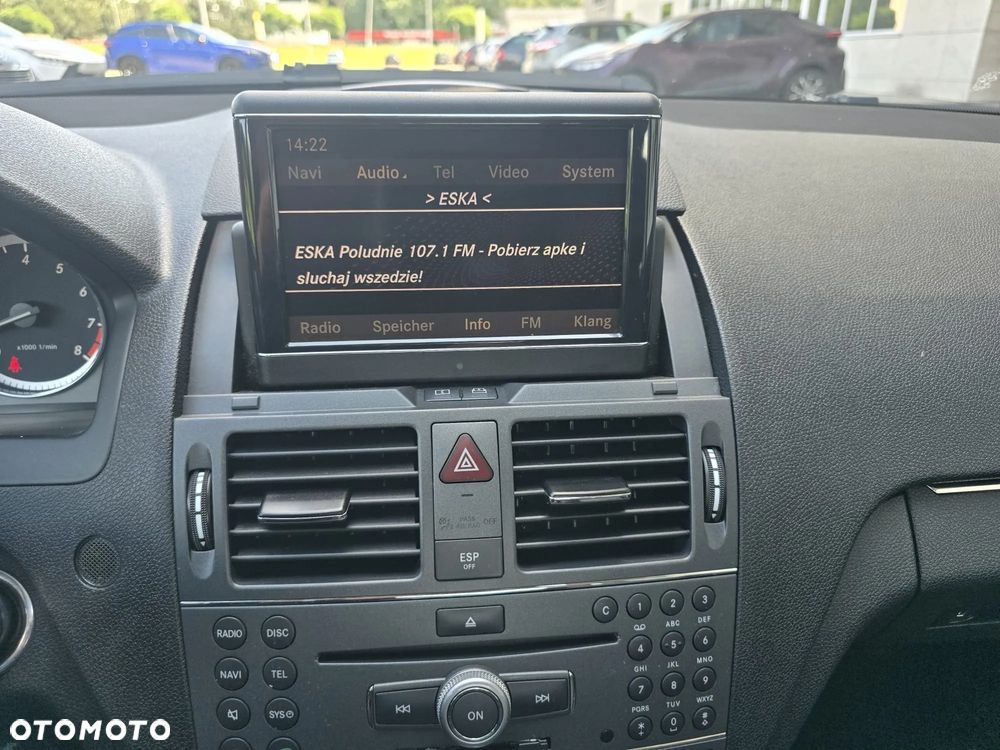 Mercedes-Benz Klasa C 250 CGI Automatik BlueEFFICIENCY Special Edition - 11