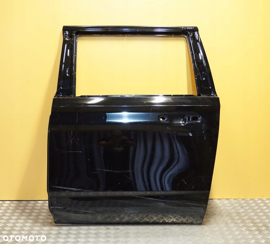 GMC CHEVROLET YUKON TAHOE 2021 - 2023 Drzwi Tył Lewe Tylne USA - 1