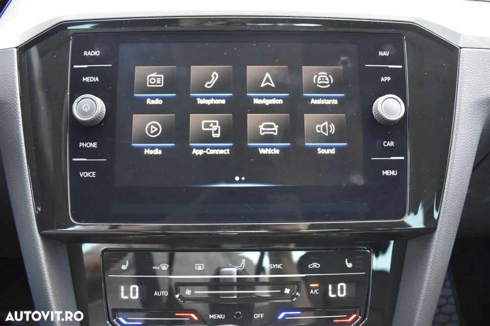 Volkswagen Passat 2.0 TDI DSG Highline - 25