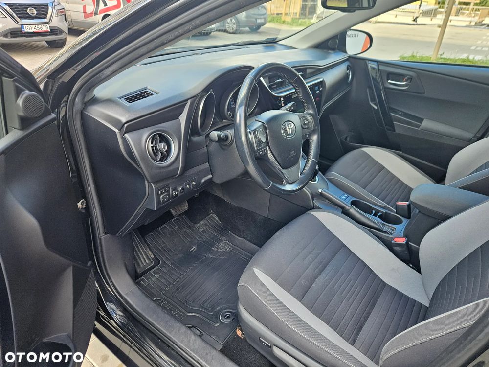 Toyota Auris Hybrid 135 Premium - 9