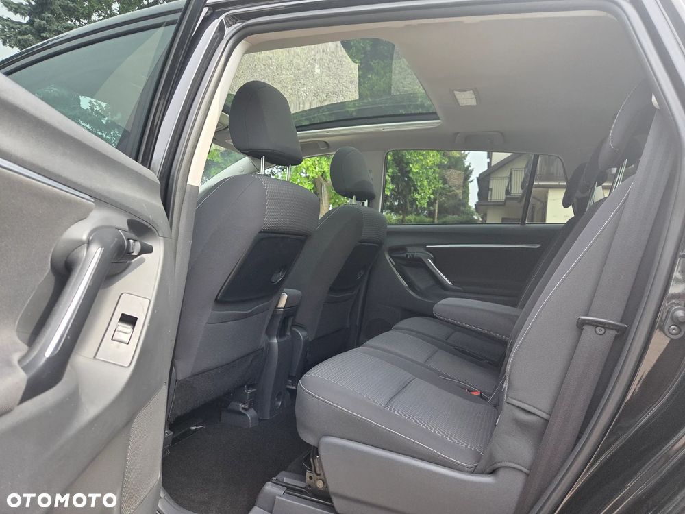 Toyota Verso 1.8 Premium - 17