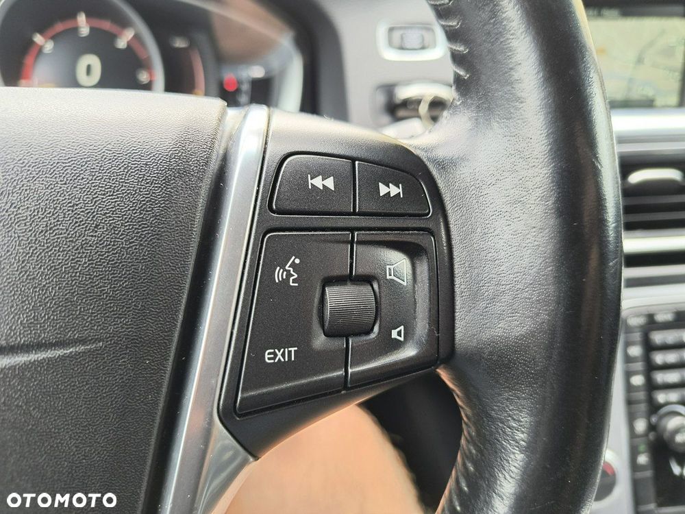 Volvo S60 D2 Drive-E Momentum - 19