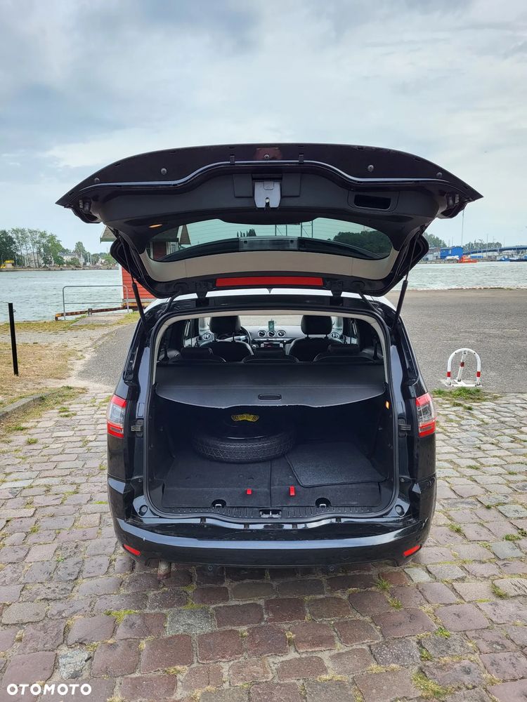 Ford S-Max - 9