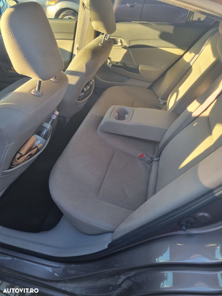 Honda Civic 1.8 MT LS - 4