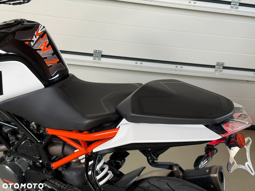 KTM Duke 125 - 16