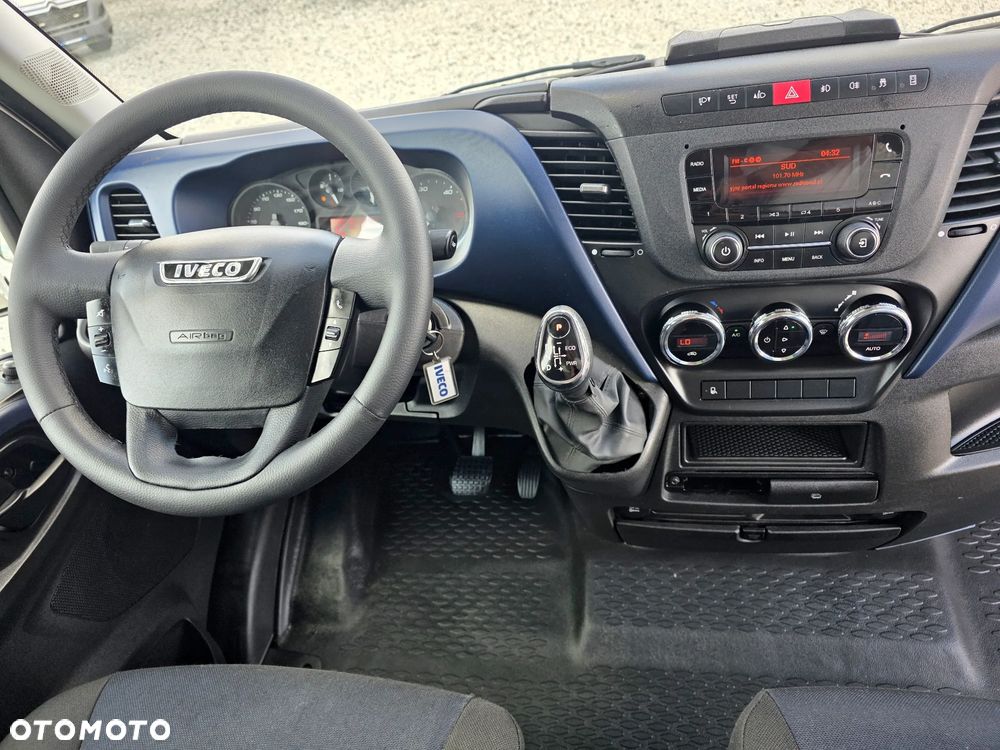 Iveco IVECO 35S18 3.0 HPI 180 KONNA KONTENER 4.2 M KLIMA HIMATIC 8 BIEGÓW WEBASTO DO 3.5 T - 21
