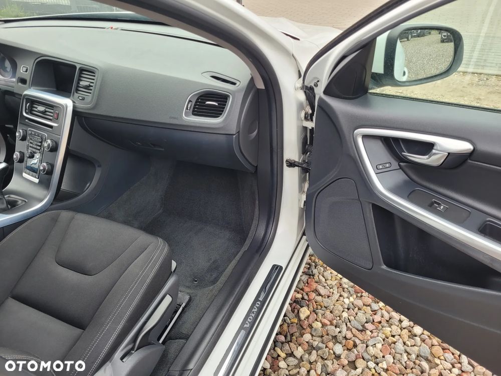 Volvo V60 D3 Linje Business - 14