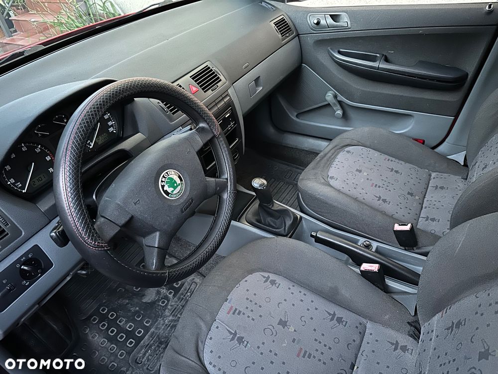 Skoda Fabia - 11