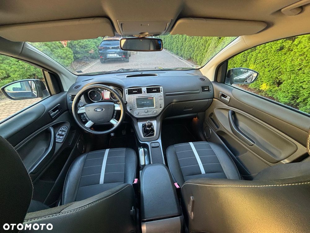 Ford Kuga 2.0 TDCi 4x4 Titanium - 30