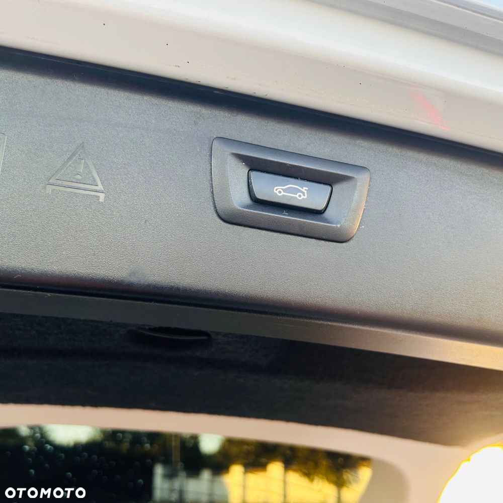 BMW Seria 5 520d - 22