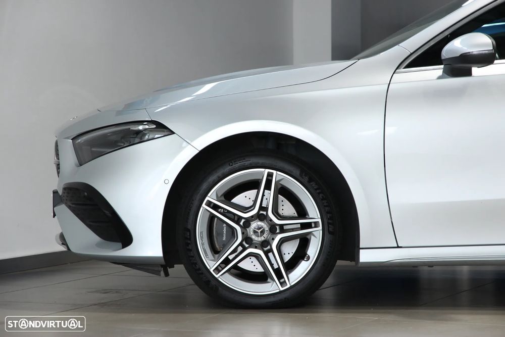 Mercedes-Benz A 250 e AMG Line - 2
