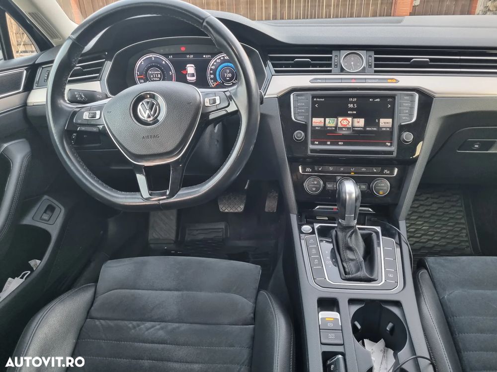 Volkswagen Passat 2.0 TDI DSG 4Motion Highline - 14