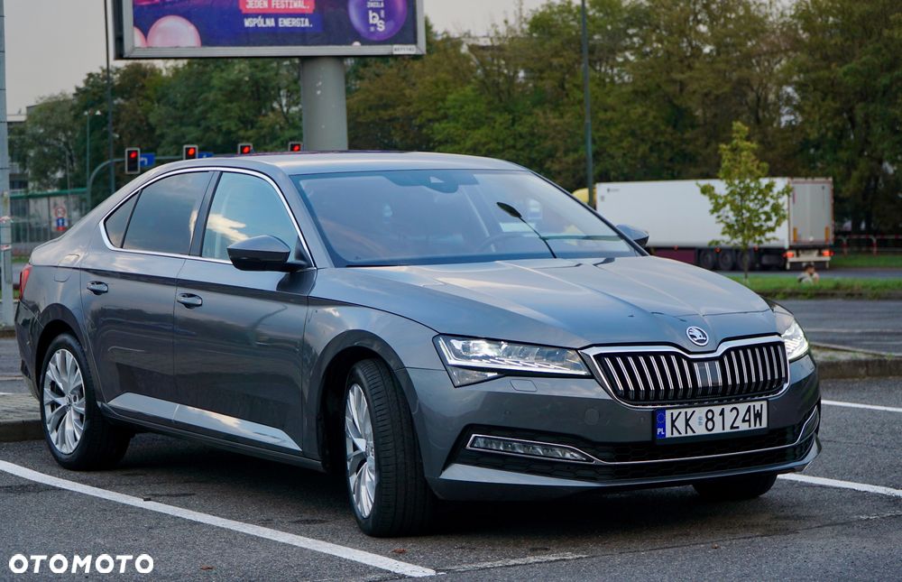 Skoda Superb 2.0 TDI SCR Style DSG - 4
