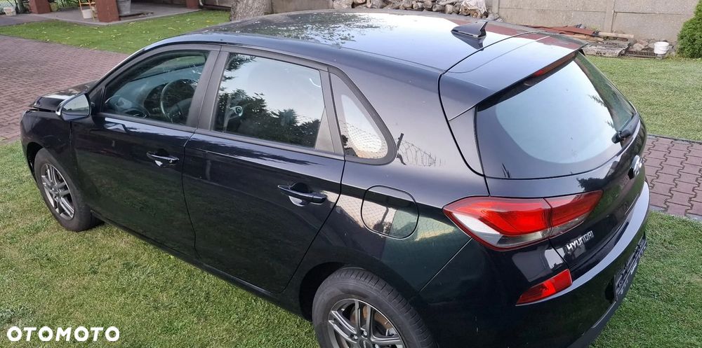 Hyundai i30 1.4 Select - 4