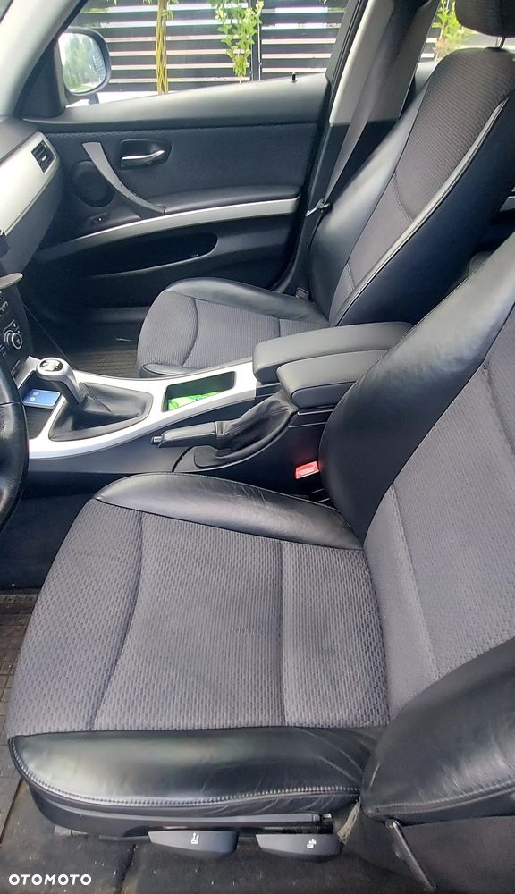 BMW Seria 3 318i - 10