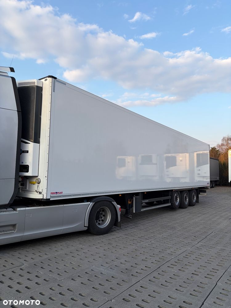 Schmitz Cargobull 2019 | Ściana 7cm | Thermo King slx300