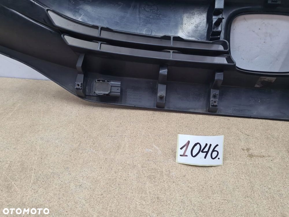 Honda Civic X atrapa grill PDC emblemat - 3