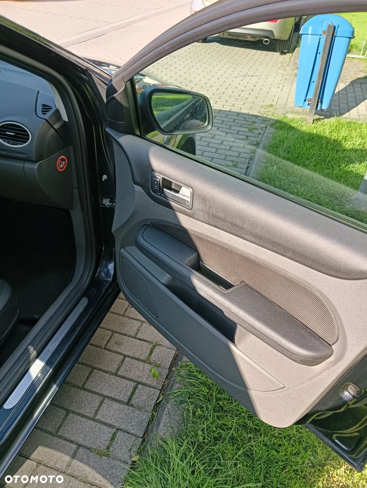 Ford Focus 2.0 Platinium X - 17