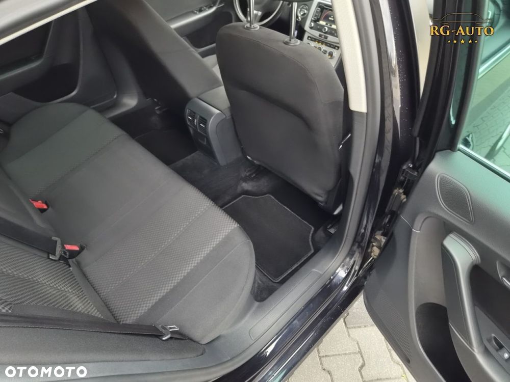 Volkswagen Passat - 6