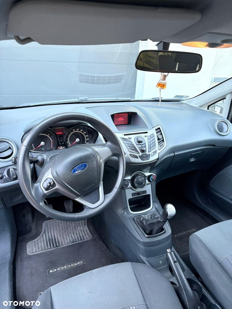 Ford Fiesta 1.4 TDCI - 10