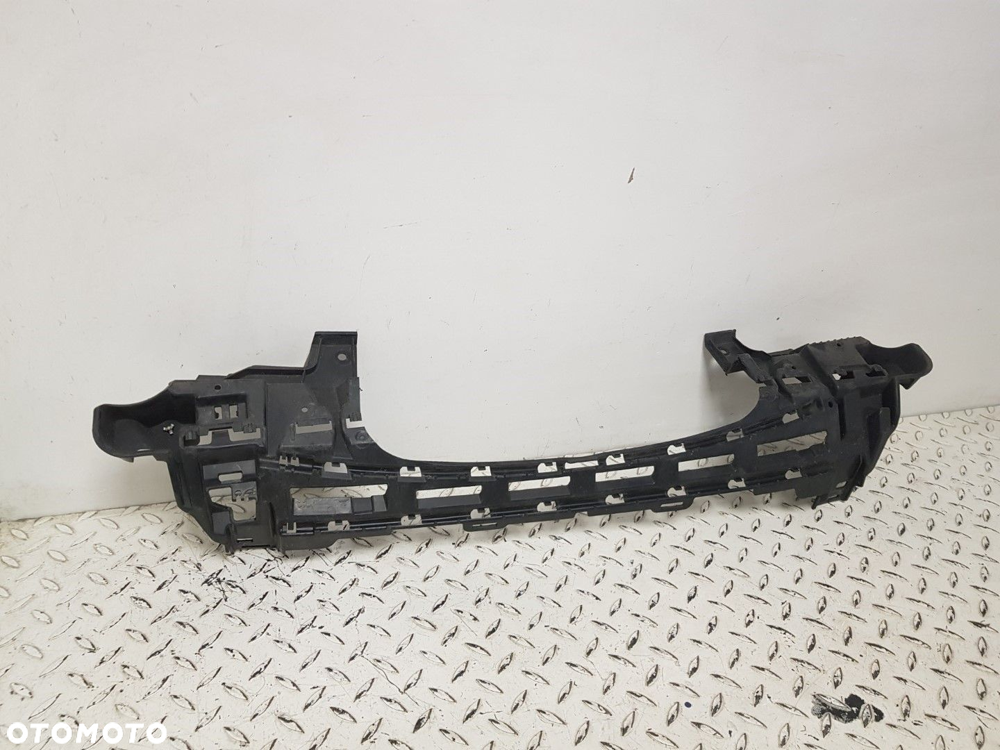 SLIZG ZDERZAKA TYLNEGO MERCEDES CLS W257 A257 C257 A2578859800 - 4