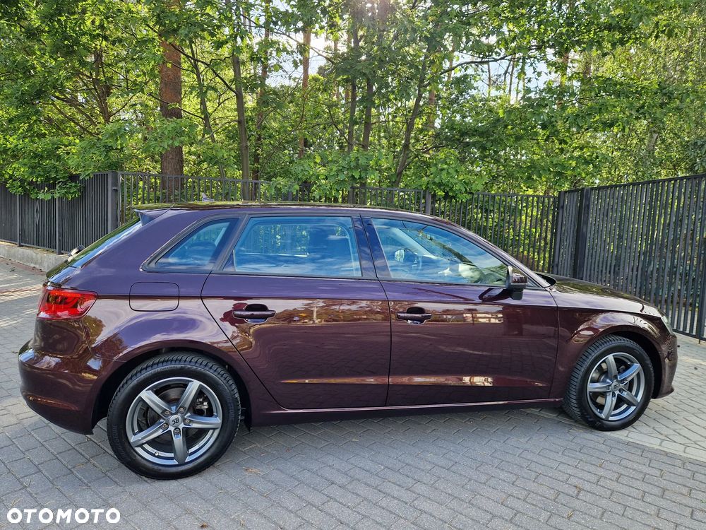 Audi A3 Sportback - 13