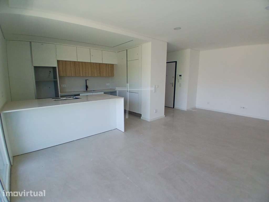 Apartamento T2, com parqueamento para 1 carro e arrecadação - Quint... - Grande imagem: 3/19