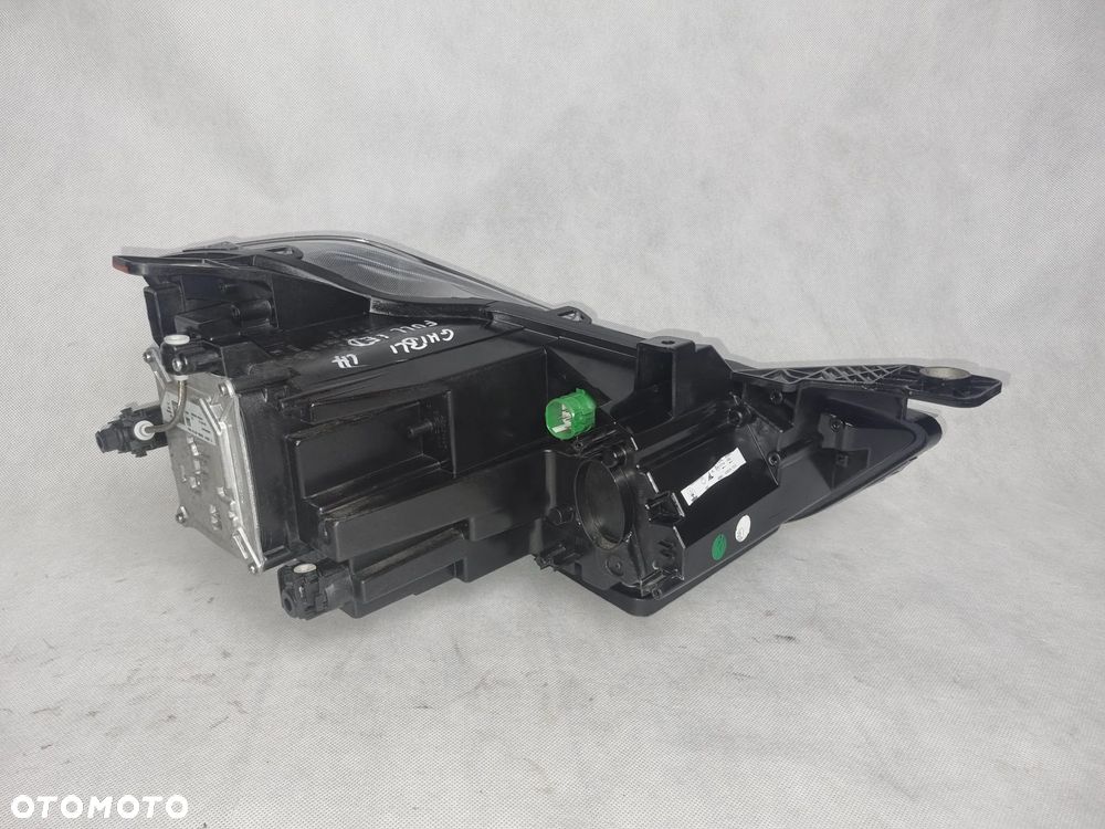 MASERATI GHIBLI-LAMPA PRZEDNIA PRZÓD FULL LED ST - 13