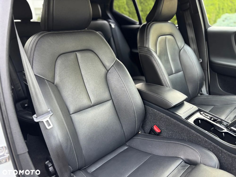Volvo XC 40 D3 R-Design - 10