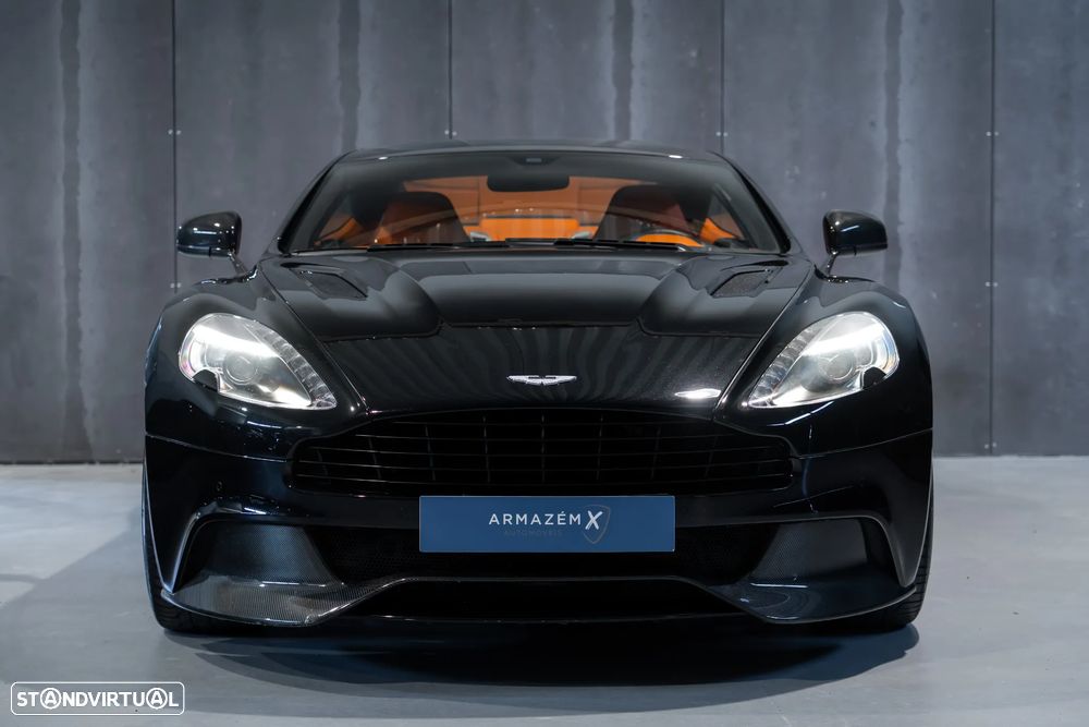 Aston Martin Vanquish 5.9 V12 - 3