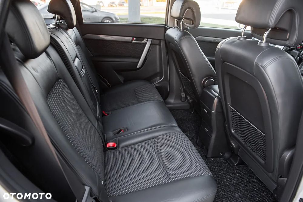 Chevrolet Captiva - 28