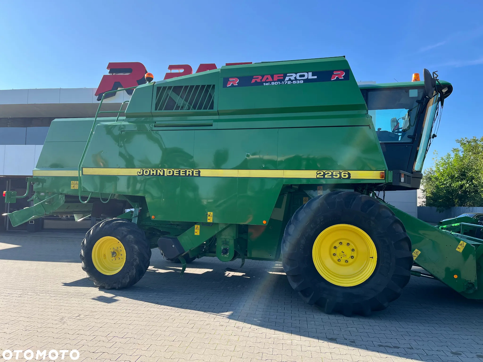 John Deere 2256 - 2