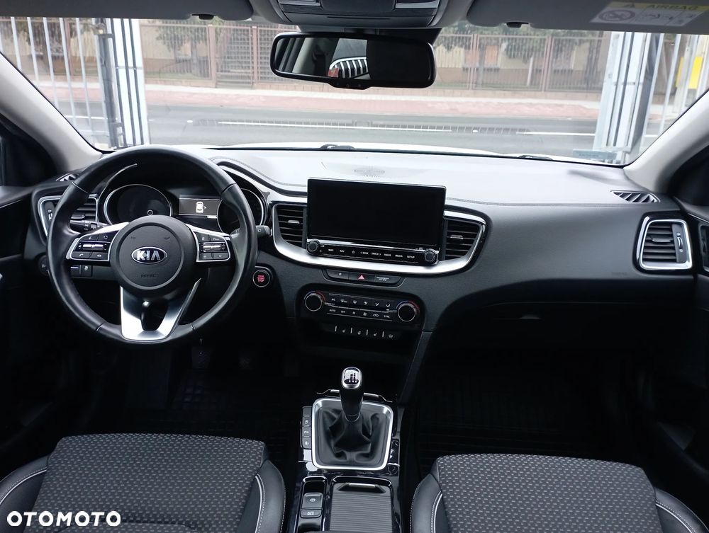 Kia XCeed 1.6 T-GDI L Business Line - 8