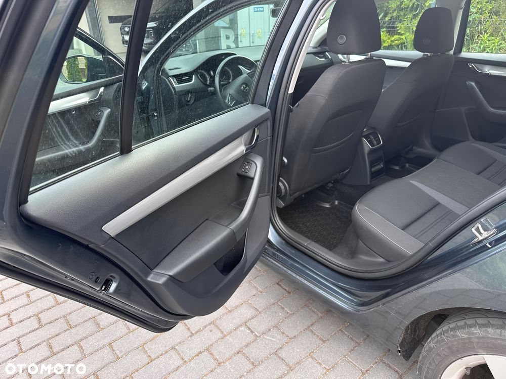Skoda Octavia 2.0 TDI Ambition DSG - 15