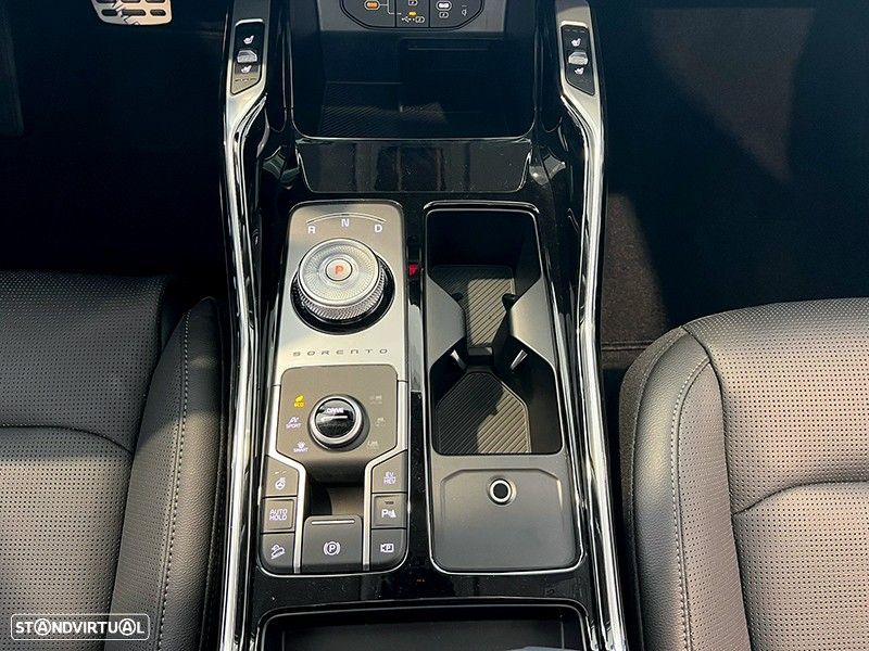 Kia Sorento 1.6 T-GDI PHEV Concept+SRF - 30
