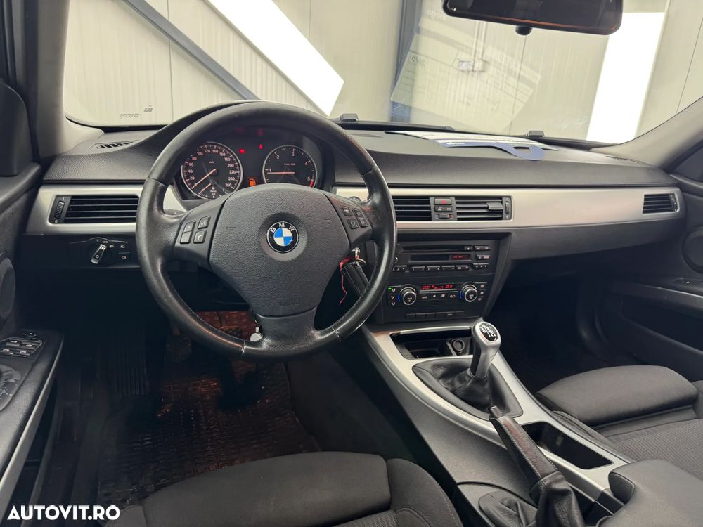 BMW Seria 3 320d DPF - 6
