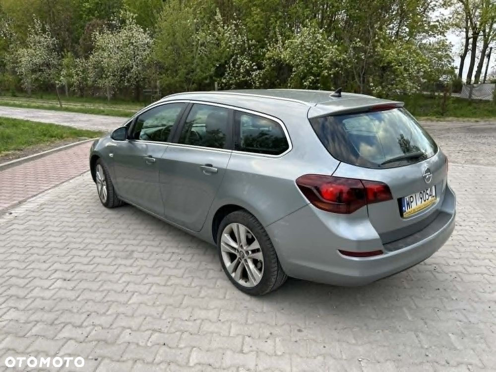Opel Astra 1.7 CDTI Sport - 4