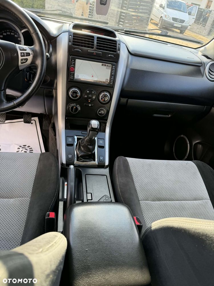 Suzuki Grand Vitara 2.0 Comfort Limited - 7