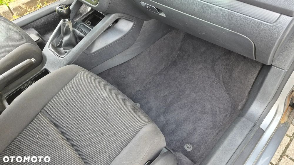 Volkswagen Golf 1.9 TDI Comfortline - 14