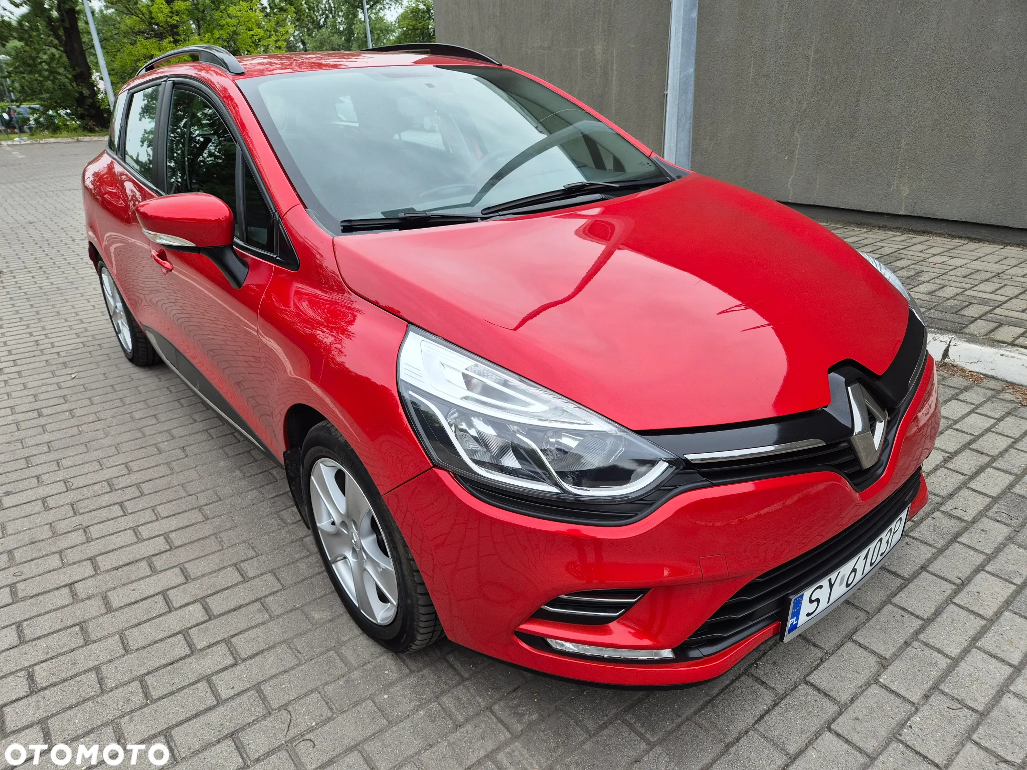 Renault Clio - 6
