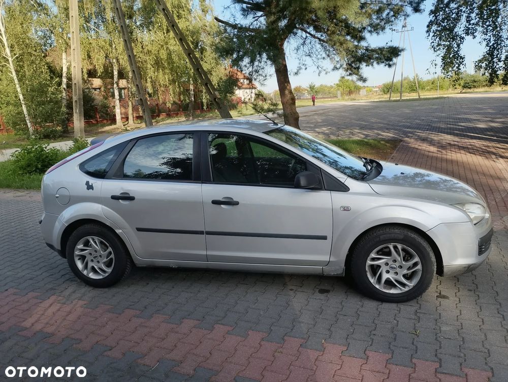 Ford Focus 1.6 TDCi Ambiente - 4