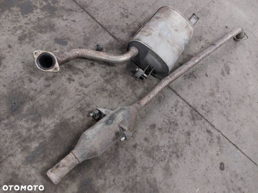 TŁUMIK WYDECH ŚRODKOWY + KOŃCOWY TOYOTA COROLLA VERSO II 2.0 D4D - 2