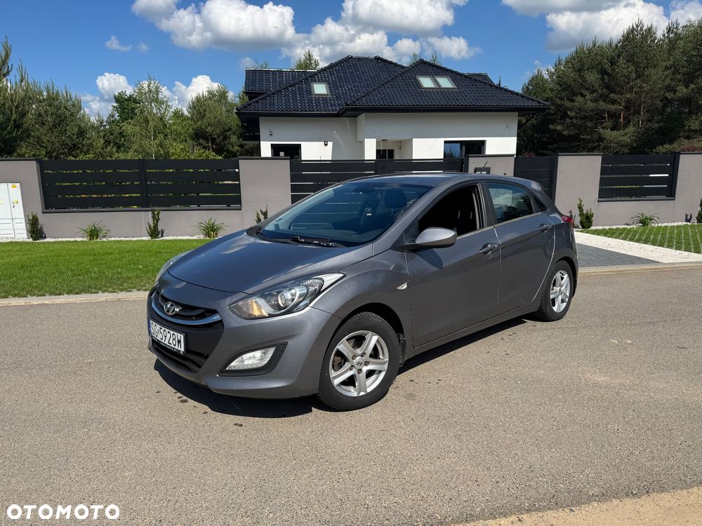 Hyundai i30 1.6 Premium - 13