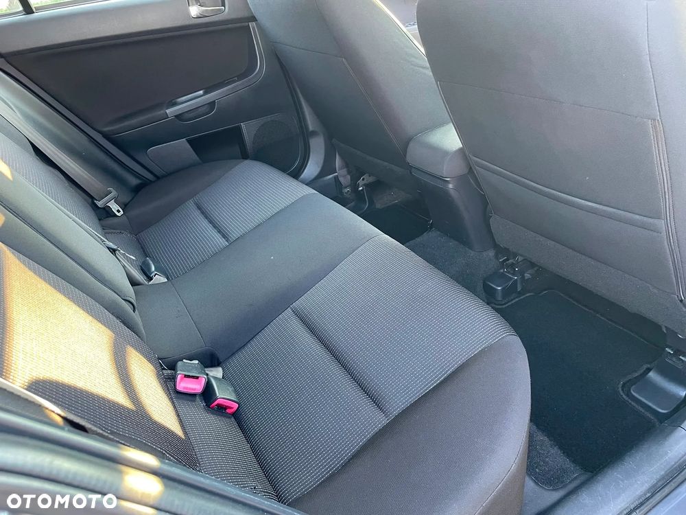 Mitsubishi Lancer 1.5 Inform - 19