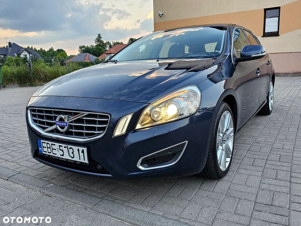 Volvo V60 D5 Geartronic Summum - 29