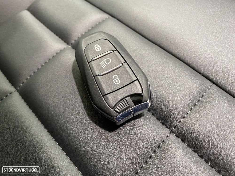 Citroën C4 1.2 PureTech Max EAT8 - 22