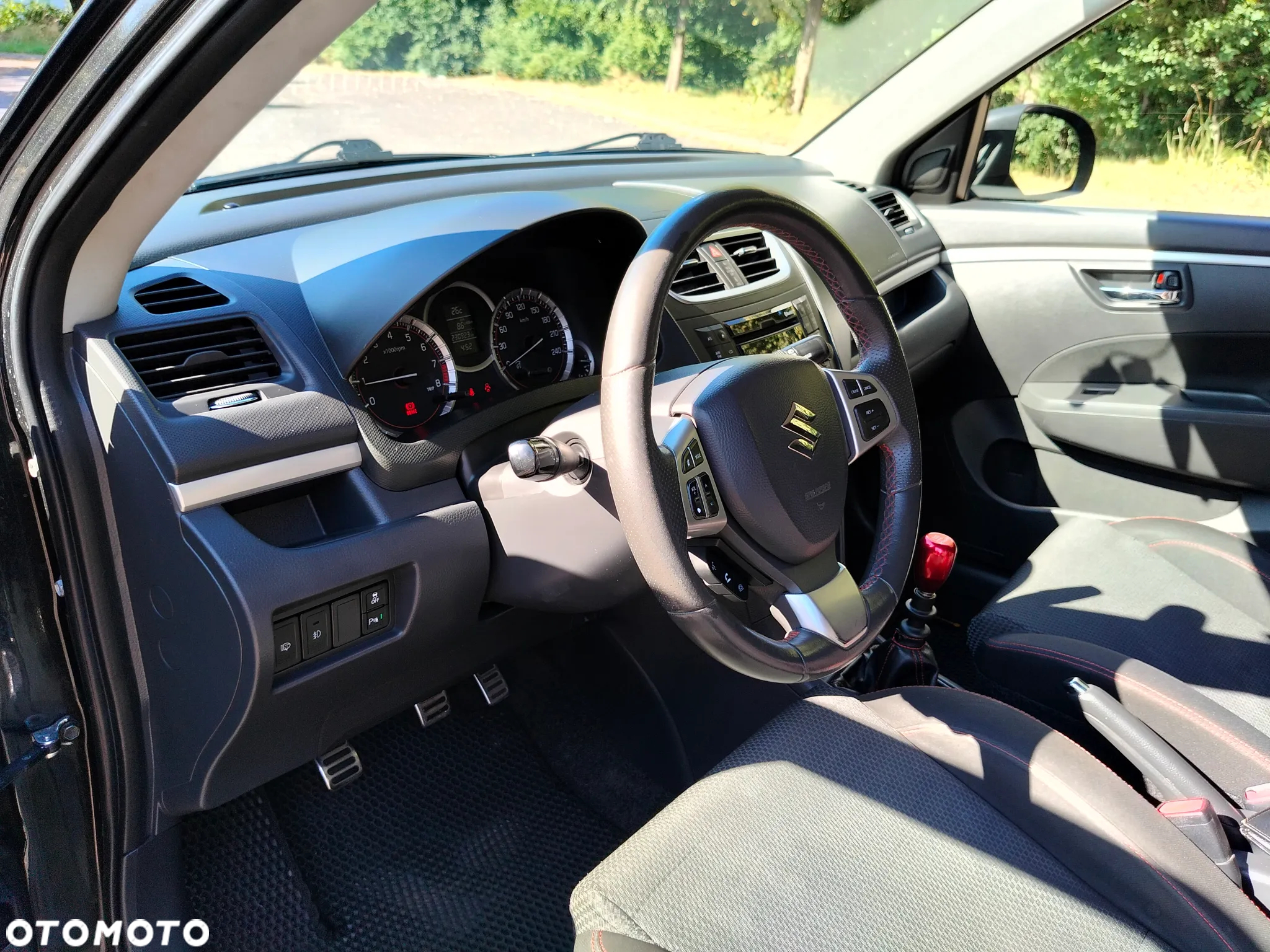 Suzuki Swift 1.6 Sport - 16