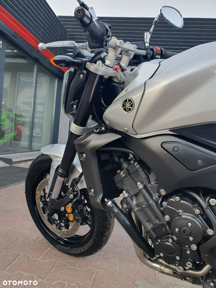 Yamaha FZ - 9